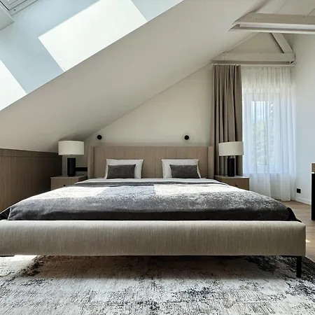 Apartamento 2bd Top-floor W- Ac, Citycenter I Cohost