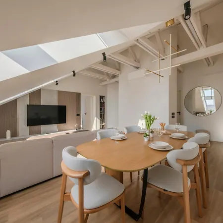 דירה Cohost I 2bd Penthouse Luxury-designer Apt, Citycenter *