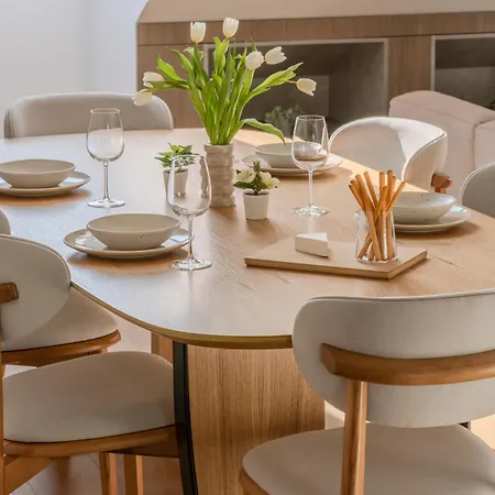 2bd Top-floor W- Ac, Citycenter I Cohost