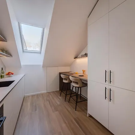 2bd Top-floor W- Ac, Citycenter I Cohost * Kaunas