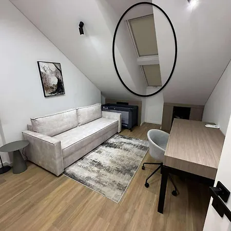 Apartamento 2bd Top-floor W- Ac, Citycenter I Cohost