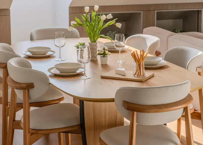 Cohost I 2bd Penthouse Luxury-designer Apt, Citycenter