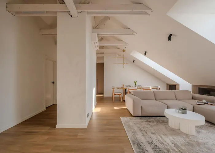 Cohost I 2bd Penthouse Luxury-designer Apt, Citycenter קובנה