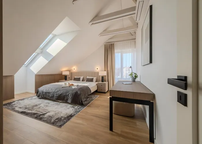 דירה Cohost I 2bd Penthouse Luxury-designer Apt, Citycenter