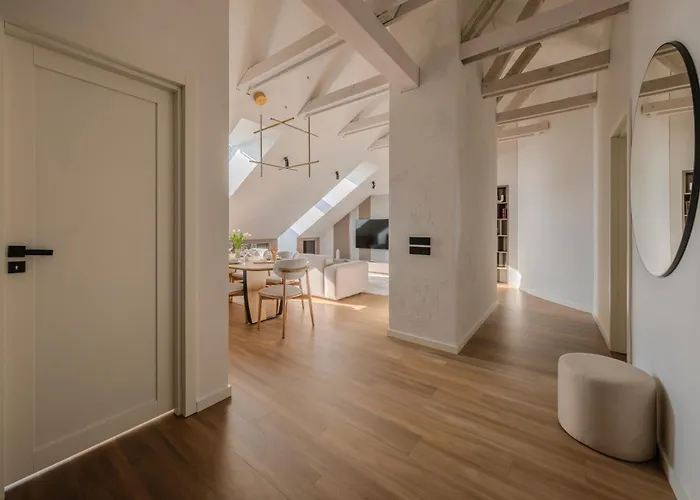 Cohost I 2bd Penthouse Luxury-designer Apt, Citycenter